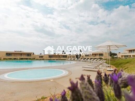 Luxury Apartment for sale in Porches, 675 000 €, Photo 6