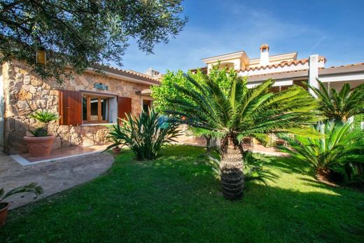 Luxury House for sale in Olbia, 580 000 €, Photo 1