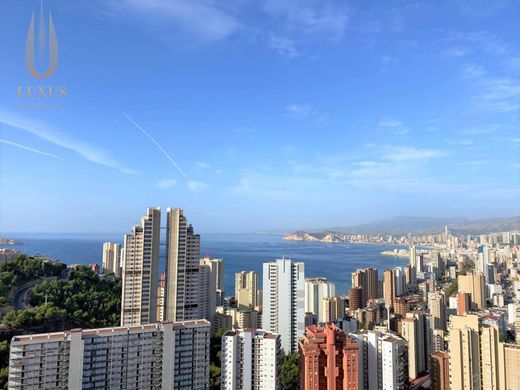 Luxury Apartment for sale in Benidorm, 414 000 €, Photo 1