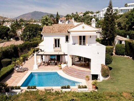 Luxury House for sale in El Paraíso, 1 495 000 €, Photo 1