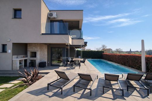 Maison de luxe à vendre à Porec, 1 050 000 €, Photo 6
