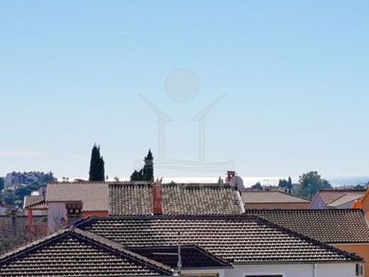 Luxury Apartment for sale in Rovinj, 470 000 €, Photo 1