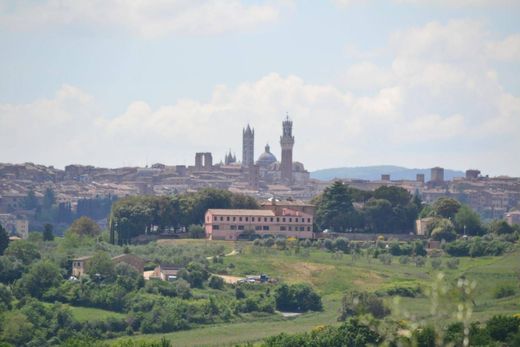 Maison de luxe à vendre à Siena, 1 100 000 €, Photo 1