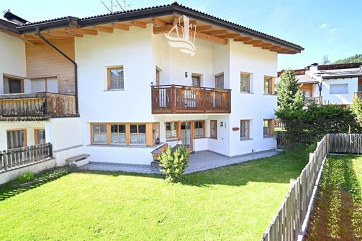 Luxury House for sale in Badia, 2 280 000 €, Photo 1