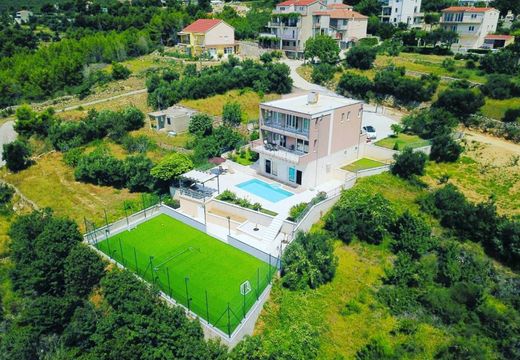 Maison de luxe à vendre à Klis, 1 557 000 €, Photo 6