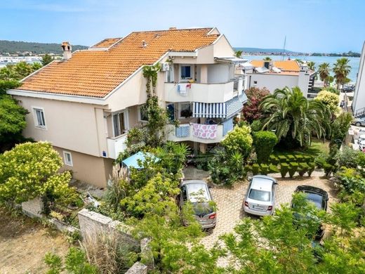 Luxury House for sale in Zadar, 2 100 000 €, Photo 2