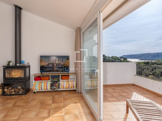 Luxury House for sale in Cadaqués, 1 150 000 €, Photo 1
