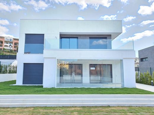 Maison de luxe à vendre à Manilva, 730 000 €, Photo 1