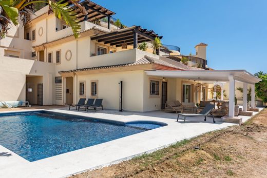 Luxury Apartment for sale in San Roque, 650 000 €, Photo 1