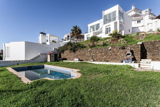 Luxury House for sale in El Faro, 990 000 €, Photo 1