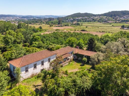 Maison de luxe à vendre à Guimarães, 595 000 €, Photo 1