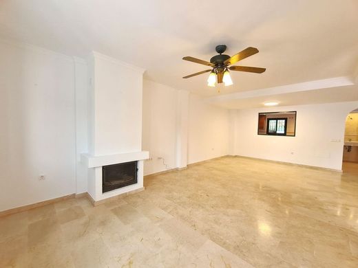 Maison de luxe à vendre à Manilva, 560 000 €, Photo 2