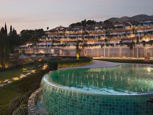 Luxury Apartment for sale in Benalmádena, 750 000 €, Photo 2