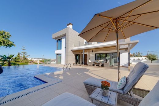 Luxury Apartment for sale in Torrevieja, 1 250 000 €, Photo 3