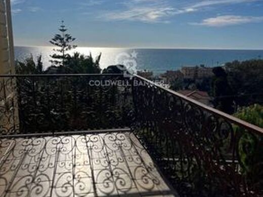 Luxury Apartment for sale in San Remo, 420 000 €, Photo 1