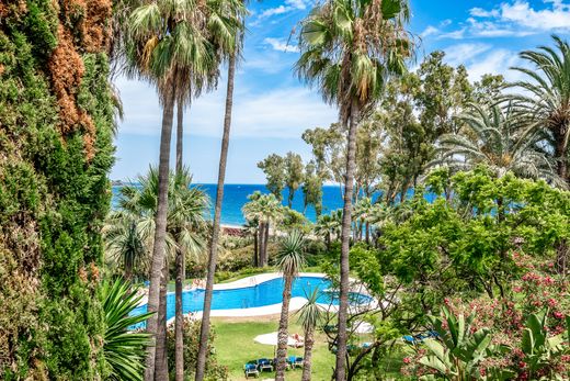 Luxury House for sale in Marbella, 2 100 000 €, Photo 2