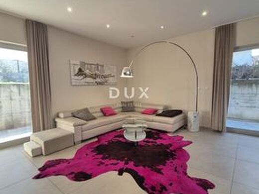 Maison de luxe à vendre à Zadar, 520 000 €, Photo 2