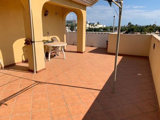 Luxury House for sale in Torrevieja, 598 000 €, Photo 5