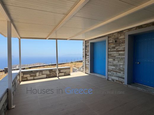 Luxury House for sale in Kýthnos, 310 000 €, Photo 1
