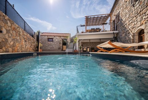 Maison de luxe à vendre à Vrbnik, 1 200 000 €, Photo 7