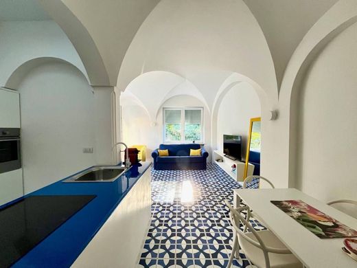 Luxury Apartment for sale in Capri, 1 680 000 €, Photo 1