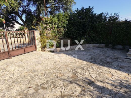Luxury Apartment for sale in Pula, 400 000 €, Photo 5