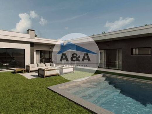 Luxury House for sale in Alcobaça, 463 000 €, Photo 1