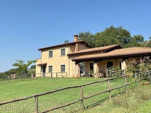 Luxury House for sale in Selci, 650 000 €, Photo 1