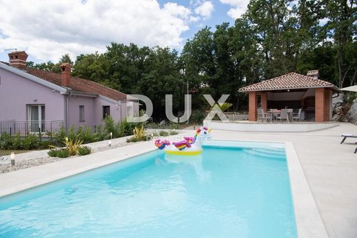 Maison de luxe à vendre à Kastav, 0 €, Photo 1