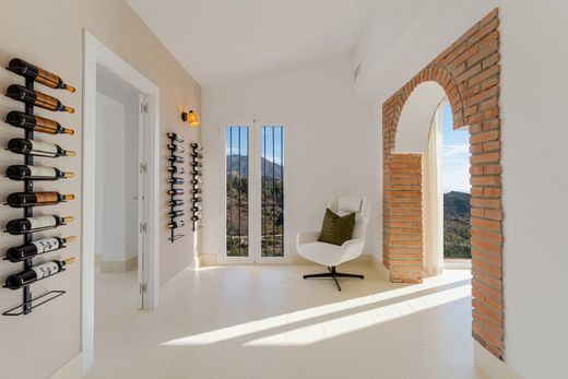Luxury House for sale in Marbella, 2 695 000 €, Photo 6