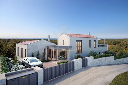 Maison de luxe à vendre à Porec, 1 600 000 €, Photo 3