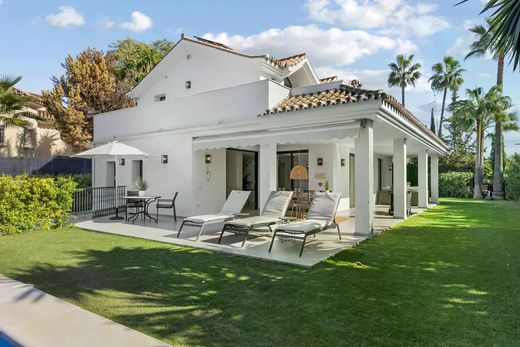 Luxury House for sale in Marbella, 2 650 000 €, Photo 2