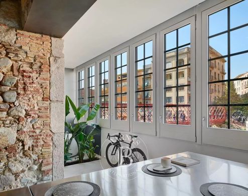 Luxury Apartment for sale in Girona, 1 190 000 €, Photo 1