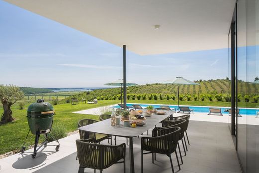 Maison de luxe à vendre à Novigrad, 1 400 000 €, Photo 6