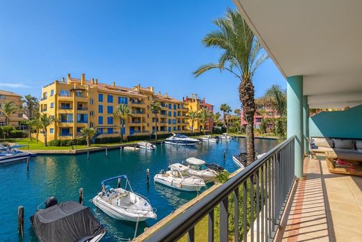 Luxury Apartment for sale in San Roque, 699 000 €, Photo 1