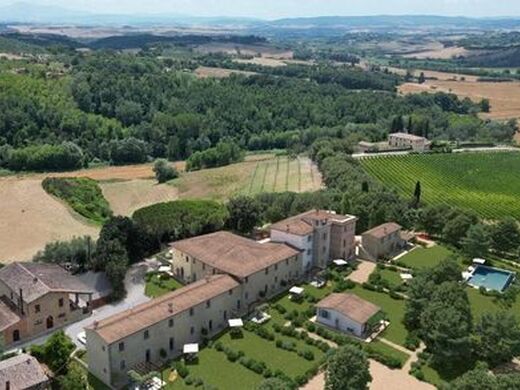 Luxury Apartment for sale in Siena, 735 000 €, Photo 6