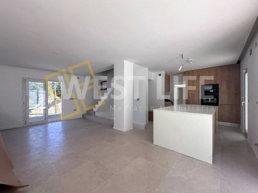 Maison de luxe à vendre à Torres Vedras, 490 000 €, Photo 1