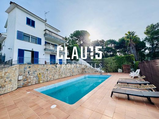 Maison de luxe à vendre à Sant Cebrià de Vallalta, 440 000 €, Photo 1
