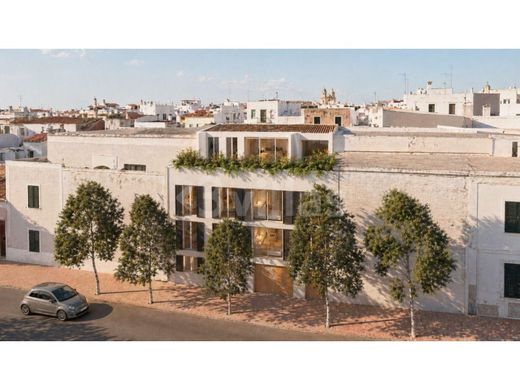 Luxury Apartment for sale in Maó, 450 000 €, Photo 1