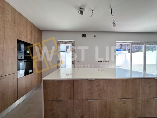 Maison de luxe à vendre à Torres Vedras, 490 000 €, Photo 2