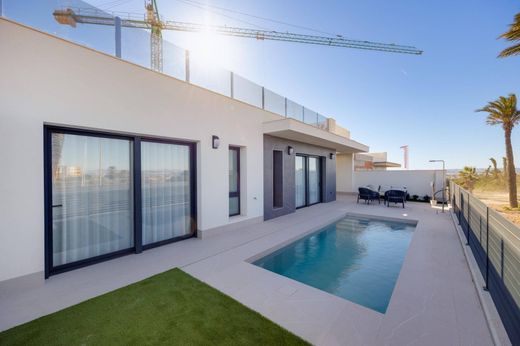 Maison de luxe à vendre à Torrevieja, 595 000 €, Photo 2