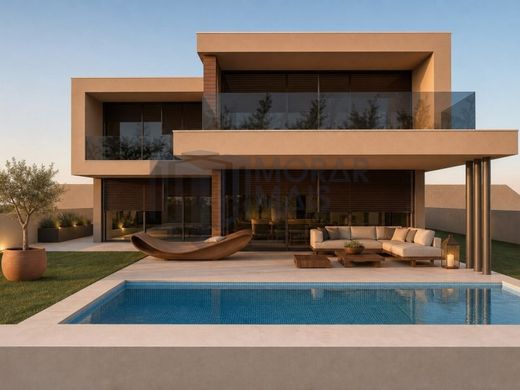 Luxury House for sale in Guimarães, 590 000 €, Photo 1