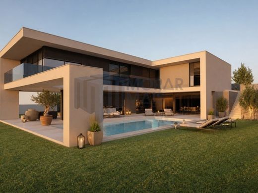 Luxury House for sale in Guimarães, 490 000 €, Photo 1