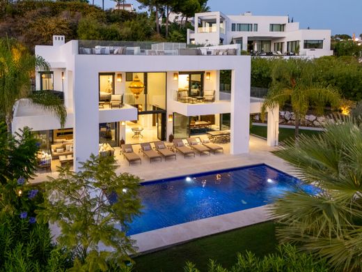 Luxury House for sale in Marbella, 3 895 000 €, Photo 1