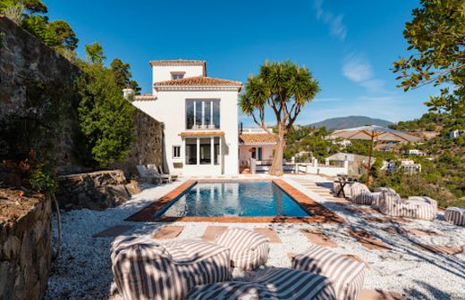 Luxury House for sale in Marbella, 2 995 000 €, Photo 1