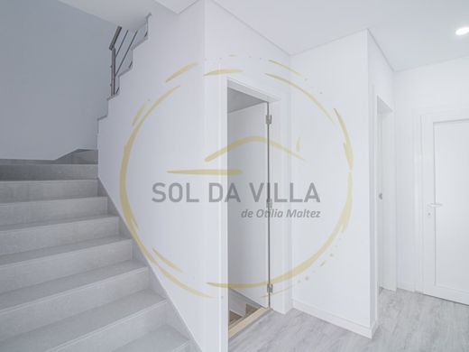 Luxury House for sale in Seixal, 585 000 €, Photo 7
