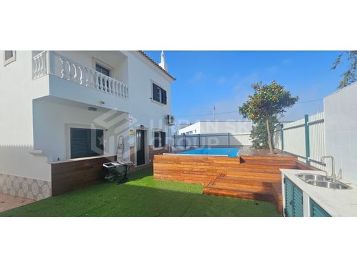 Luxury House for sale in Olhão, 745 000 €, Photo 1