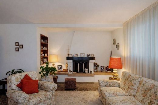 Luxury House for sale in Massa, 800 000 €, Photo 7