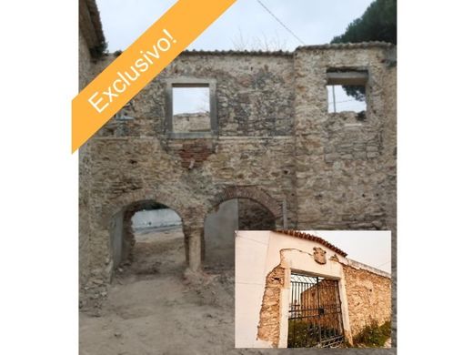 Luxury House for sale in Torres Vedras, 415 000 €, Photo 1