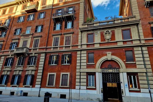 Luxury Apartment for sale in Rome, 1 050 000 €, Photo 1